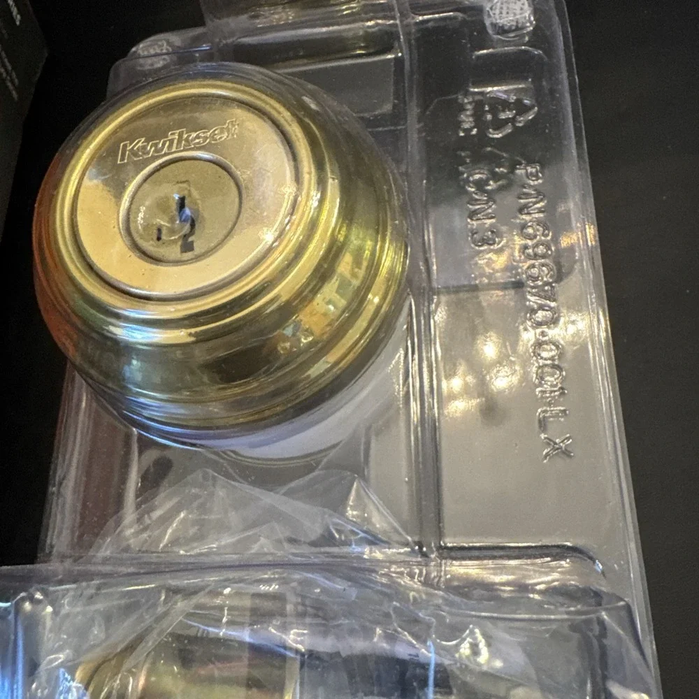 Kwikset Polished Brass Single Cylinder‎ Deadbolt/Keyed Security 99800-120